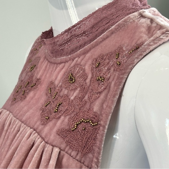 Anthropologie Floreat Myleen Crushed Velvet Top - Picture 10 of 14